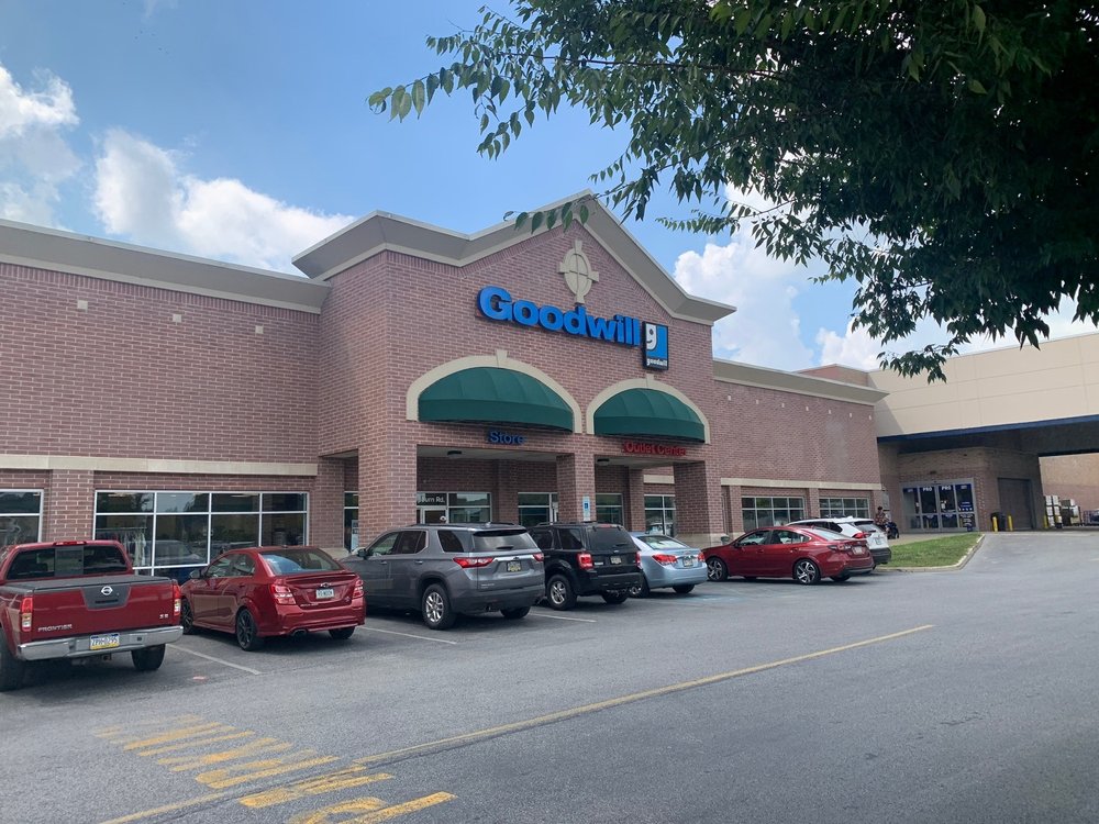 GOODWILL STORE & DONATION CENTER Updated October 2024 14 Photos