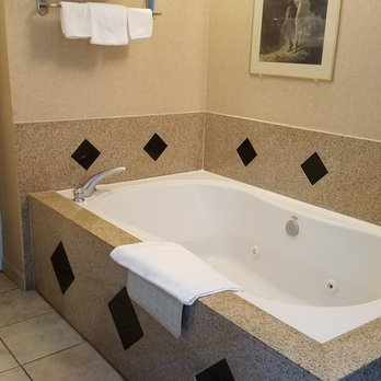 Days Inn by Wyndham Alhambra CA - Jacuzzi in King room - Hotels Near Me - Alhambra, California Days Inn by Wyndham Alhambra CA - Jacuzzi in King room - Hotels Near Me - Alhambra, California