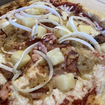 Mellow Mushroom Virginia Beach - Pacific Rim with vegan cheese and substituted jalapeño for onion - Pizza Near Me - Virginia Beach, Virginia Mellow Mushroom Virginia Beach - Pacific Rim with vegan cheese and substituted jalapeño for onion - Pizza Near Me - Virginia Beach, Virginia