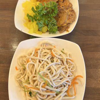 Seven Grams - Shredded Bean Curd and Beef Salad with Garlic Dressing - Chinese Near Me - Tustin, California Seven Grams - Shredded Bean Curd and Beef Salad with Garlic Dressing - Chinese Near Me - Tustin, California