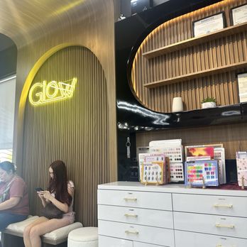 Glow Me & Nails - Nail Salons Near Me - Chino, California