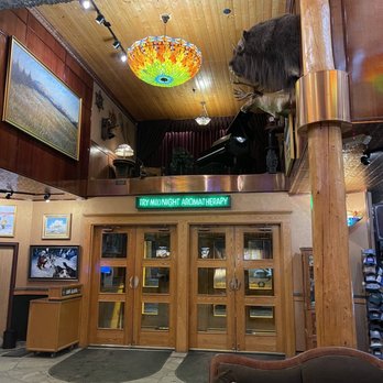 Pike's Waterfront Lodge - Hotels Near Me - Fairbanks, Alaska Pike's Waterfront Lodge - Hotels Near Me - Fairbanks, Alaska