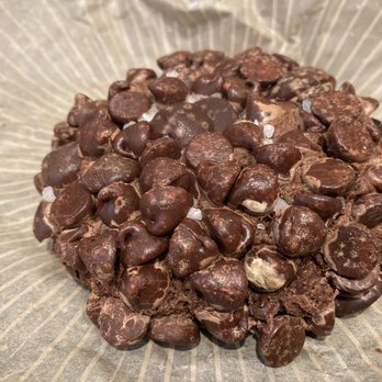 Gideon's Bakehouse - Triple Chocolate Chip - Bakeries Near Me - Orlando, Florida