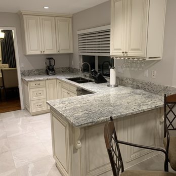 Waylon Flooring and Cabinets - Flooring Near Me - El Monte, California