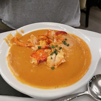 Hilltop Kitchen & Bar - Lobster bisque, probably one of the best ever - Wine Bars Near Me - Syosset, New York