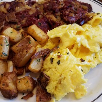 Mimi's Cafe - Corn Beef hash - Breakfast & Brunch Near Me - Fairfield, California Mimi's Cafe - Corn Beef hash - Breakfast & Brunch Near Me - Fairfield, California