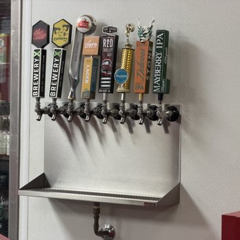 Mama Roscoe's Pizzeria - On tap - Pizza Near Me - Anaheim, California Mama Roscoe's Pizzeria - On tap - Pizza Near Me - Anaheim, California