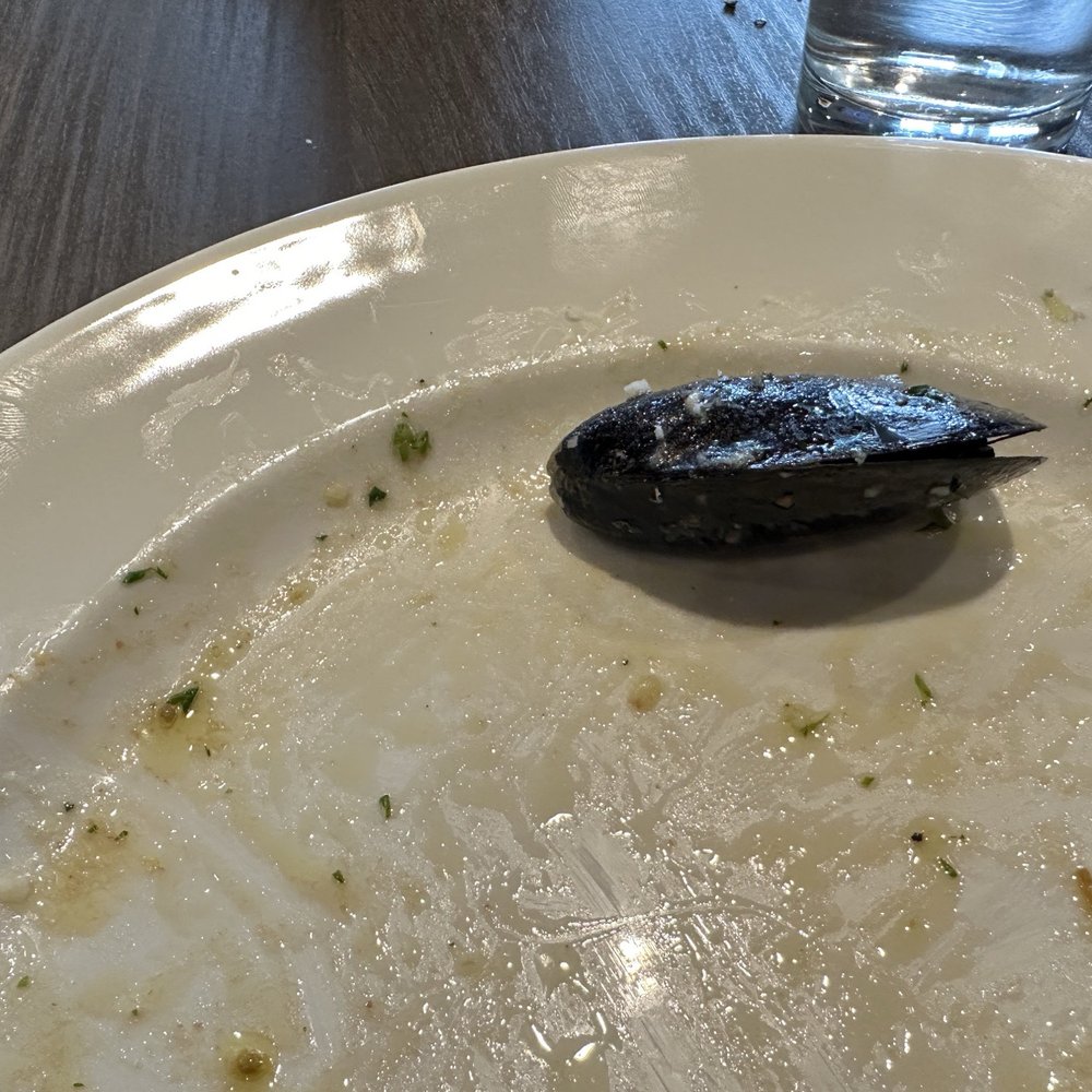 il Fornello - Closed mussel - not fresh - Italian Near Me - Mississauga, Ontario il Fornello - Closed mussel - not fresh - Italian Near Me - Mississauga, Ontario