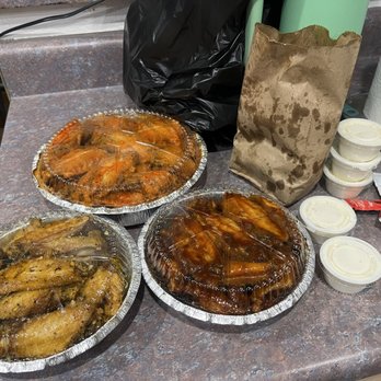 Sauced & Loaded Wings - Lemon pepper Buffalo  Honey hot - Desserts Near Me - Glendale, Arizona