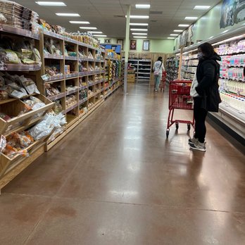 Trader Joe's - Look at these aisles!! - Grocery Near Me - Portland, Oregon Trader Joe's - Look at these aisles!! - Grocery Near Me - Portland, Oregon