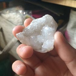 Roxx - Quartz geode