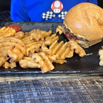The Yard - Kids menu cheeseburger - New American Near Me - Pittsburgh, Pennsylvania