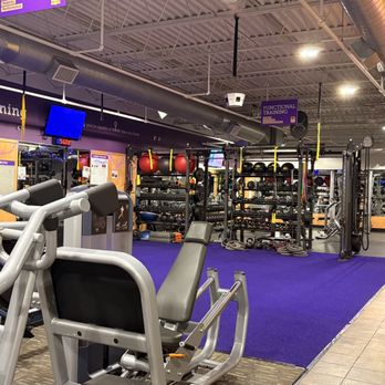 Anytime Fitness - Place to stretch - Gyms Near Me - Fairfax, Virginia Anytime Fitness - Place to stretch - Gyms Near Me - Fairfax, Virginia