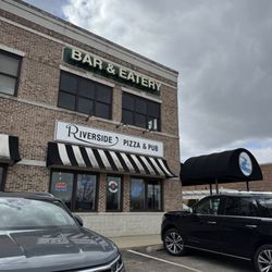 Riverside Pizza & Pub