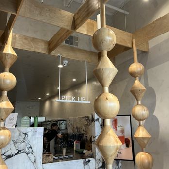 OMOMO Tea Shoppe  - Pick-Up area - Bubble Tea Near Me - Brea, California