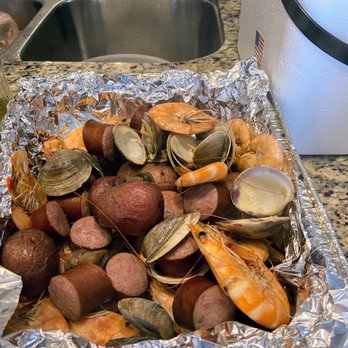 Rose's Seafood - Shrimp boil with shrimp and clams from Rose's seafood - Seafood Markets Near Me - Seabrook, Texas