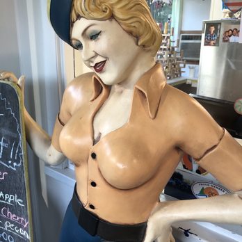Shake A Burger - Inside - Fast Food Near Me - Oconto, Wisconsin Shake A Burger - Inside - Fast Food Near Me - Oconto, Wisconsin