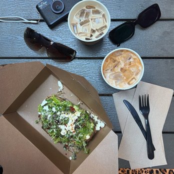 The Chipped Cup - Iced Mocha and Avocado Toast - Coffee & Tea Near Me - New York, New York