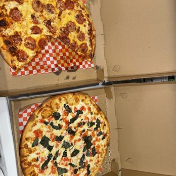 Alitalia Pizzeria - Margherita Pizza Pepperoni pizza - Pizza Near Me - Monrovia, California