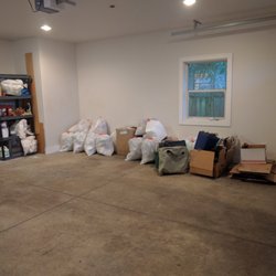 Junk B Gone - The best part of this move to the east coast? Junk B Gone. Competent, professional, courteous, immediate service. Call (206) 722.4285