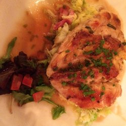Suprême de poulet à l'estragon avec une compote de choux vert au lard : succulent !