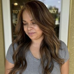 Oscar’s Salon - Balayage
