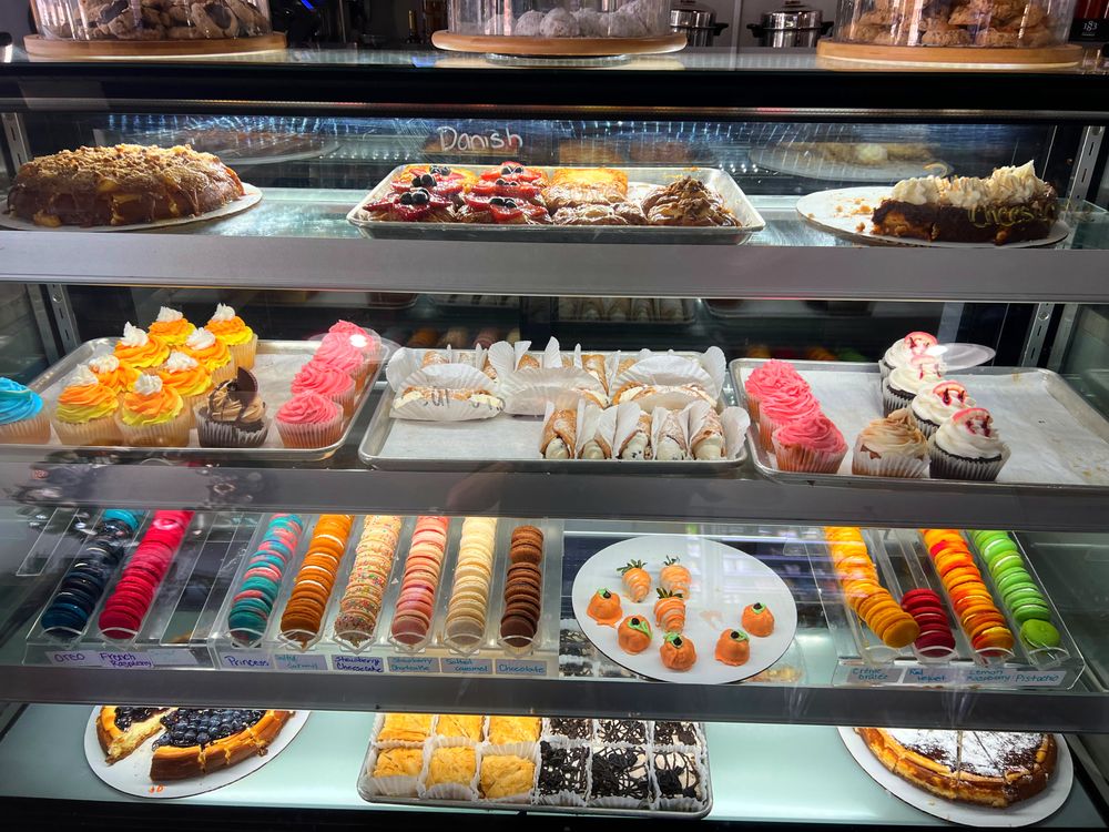 BREAD AND BUTTER BAKERY Updated August 2024 109 S Cherokee Rd