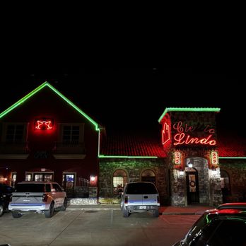 Cielito Lindo Restaurant - Front of restaurant - Mexican Near Me - Waller, Texas