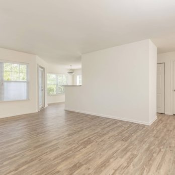 14 North - 14 North Living Room - Apartments Near Me - Peabody, Massachusetts
