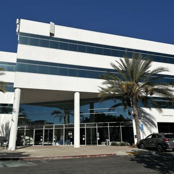 Edward Jones - Financial Advisor: Jonathan Goodwin - Building entrance - Investing Near Me - Laguna Hills, California Edward Jones - Financial Advisor: Jonathan Goodwin - Building entrance - Investing Near Me - Laguna Hills, California