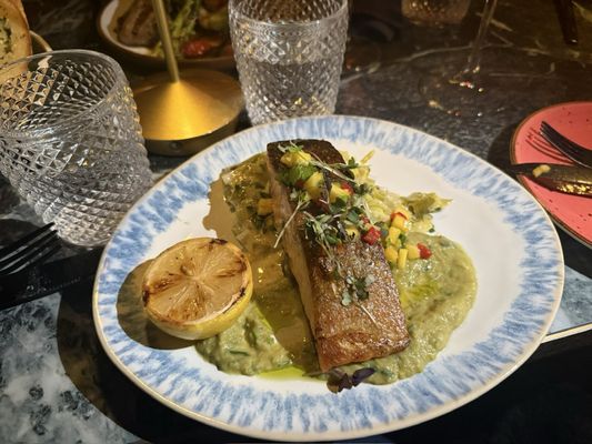 Mira Mediterranean & Hookah Lounge by null