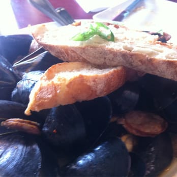 Frisco Taphouse - P.E.I. mussels steamed in Natty Boh with garlic and chorizo. Tasty. - Bars Near Me - Columbia, Maryland Frisco Taphouse - P.E.I. mussels steamed in Natty Boh with garlic and chorizo. Tasty. - Bars Near Me - Columbia, Maryland
