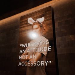 6Smith - Room decor