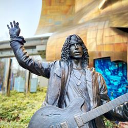 Chris Cornell Statue - Rock legend - Chris Cornell statue in front of the Museum of Pop Culture, Seattle!