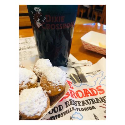 Dixie Crossroads by null