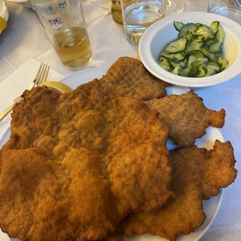Felix Austria - Wiener schnitzel - Austrian Near Me - Berlin, BE Felix Austria - Wiener schnitzel - Austrian Near Me - Berlin, BE