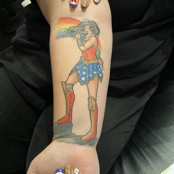 Zen Nails Spa - Wonder Woman style nails to go with my tattoo - Nail Salons Near Me - Las Vegas, Nevada Zen Nails Spa - Wonder Woman style nails to go with my tattoo - Nail Salons Near Me - Las Vegas, Nevada