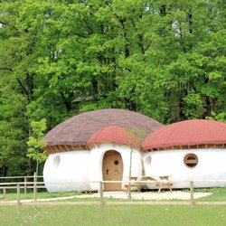 DéfiPlanet' - Maison champignon capacité de 6 personnes