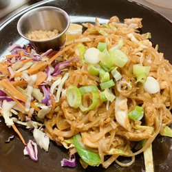 Thai 98 Cafe - Pad Thai