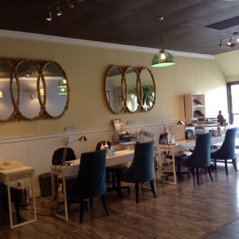 T Nails Waxing & Lashes - The manicure area and drying station.. - Nail Salons Near Me - Overland Park, Kansas