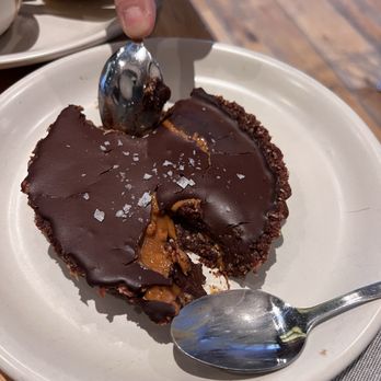 True Food Kitchen - Peanut butter tart - New American Near Me - Chicago, Illinois