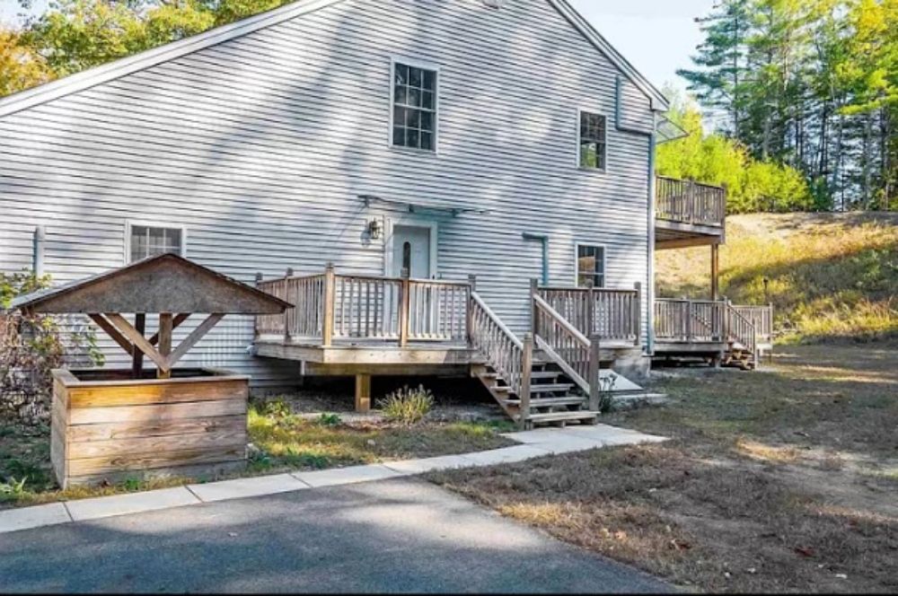 Slide of Robert's Handyman Services