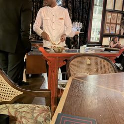 JNčQUOI - Table side