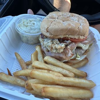 Beef N Buns N Paradise - Cape Maye Burger - American Near Me - Frederick, Maryland