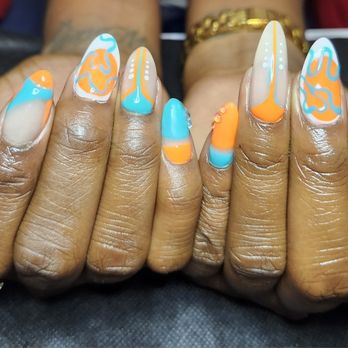 Mir Amore for Nails - Gel Overlay of Natural Nails with Abstract Nail Art - Nail Technicians Near Me - Durham, North Carolina Mir Amore for Nails - Gel Overlay of Natural Nails with Abstract Nail Art - Nail Technicians Near Me - Durham, North Carolina