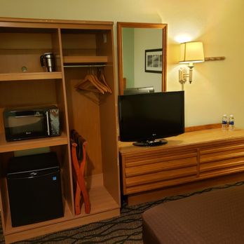 Outer Banks Inn - King room - Hotels Near Me - Kill Devil Hills, North Carolina