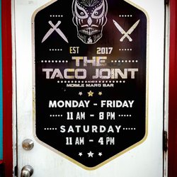 Los Rancheros Taco Joint - Comidas!