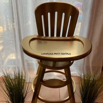 1. Luxurious Party Chairs NYC