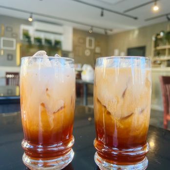 Tasty Thai - Thai iced tea with milk and oatmilk (on the right) - Thai Near Me - New York, New York