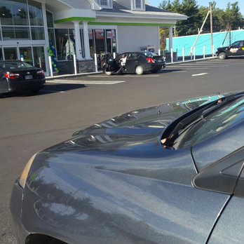 Cumberland Farms - a car parked in a parking lot - Convenience Stores Near Me - Salem, New Hampshire Cumberland Farms - a car parked in a parking lot - Convenience Stores Near Me - Salem, New Hampshire